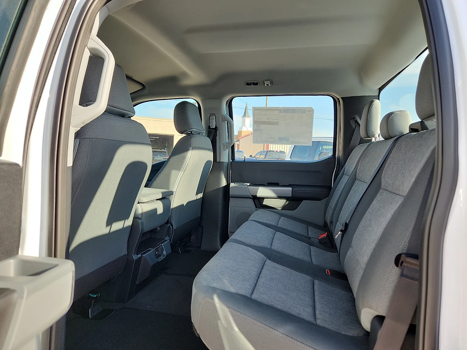 New 2027 Oxford White Ford XL image 18