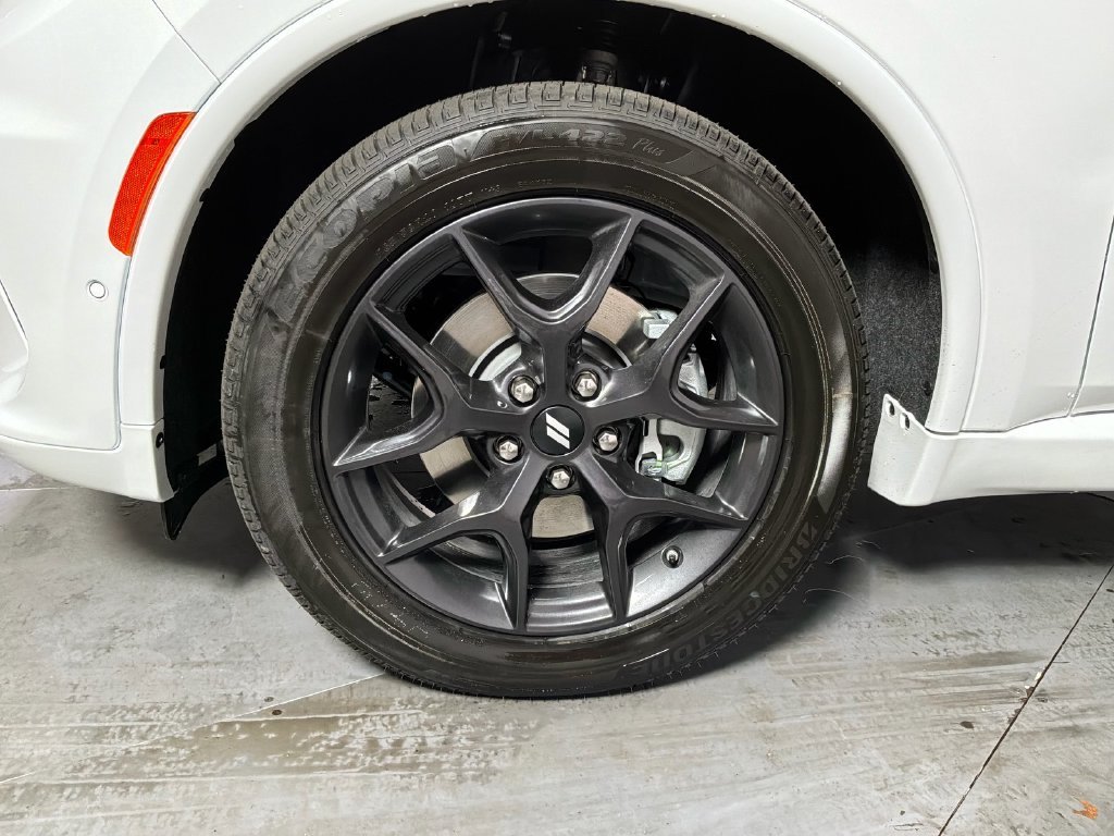 New 2027 White Knuckle Clear-Coat Paint Dodge GT image 9