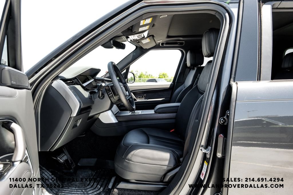 New 2026 Carpathian Gray Land Rover SE image 28