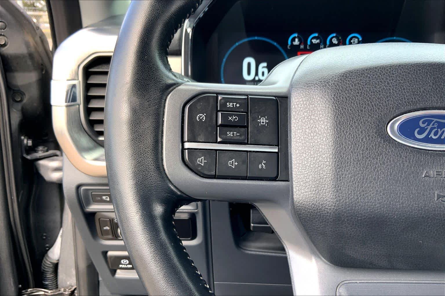 Used 2022 Carbonized Gray Ford LARIAT image 23