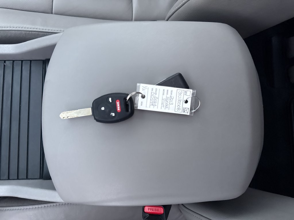 Used 2013 Gray Honda EX-L image 29