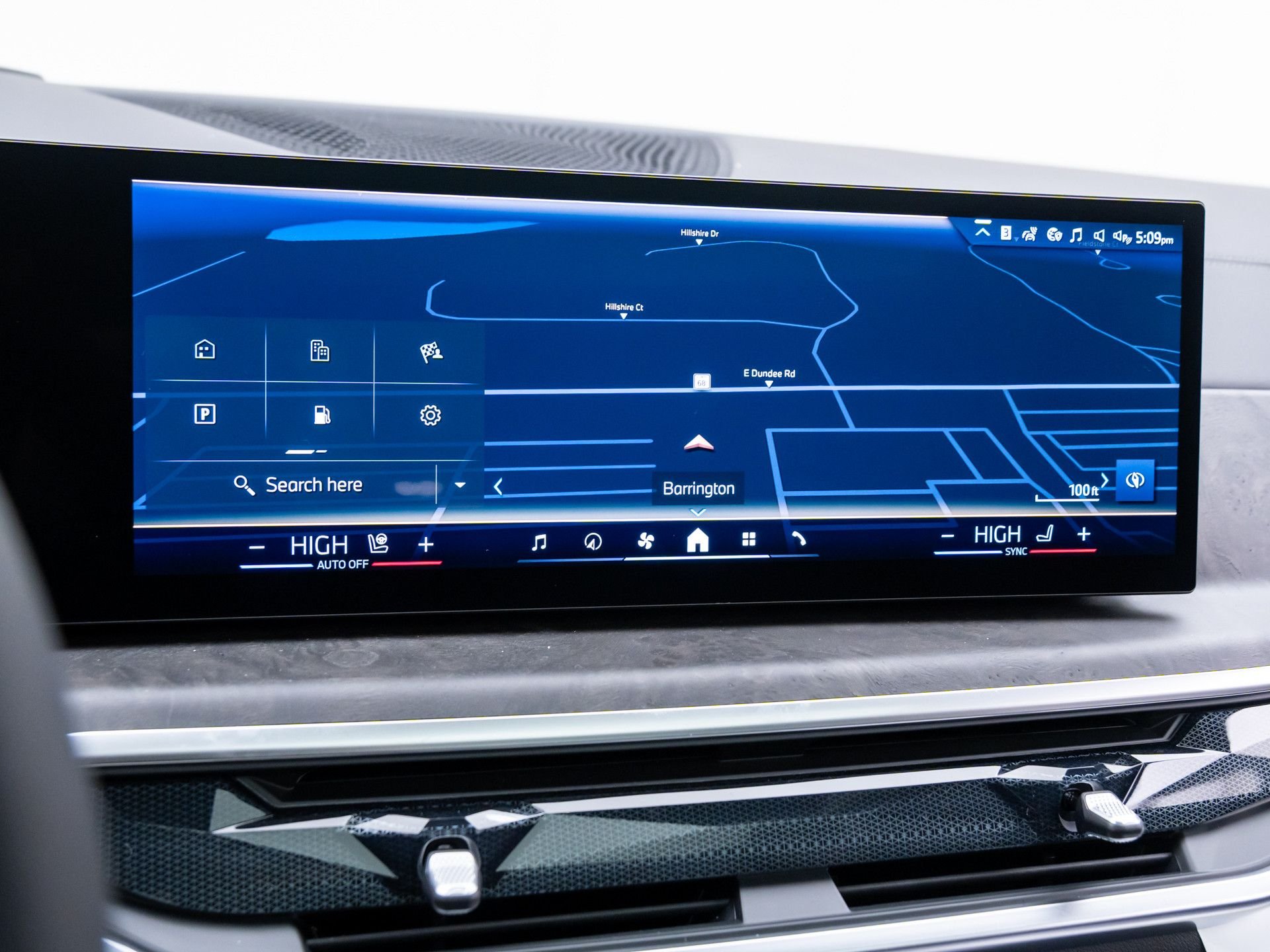 New 2026 Black Sapphire Metallic BMW xDrive40i image 25