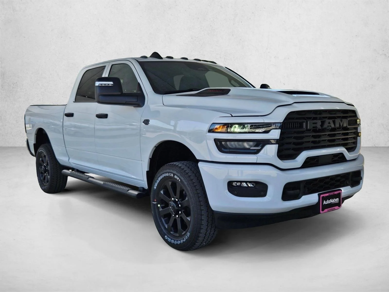 New 2027 Bright White Clear-Coat Exterior Paint RAM Black Express image 7
