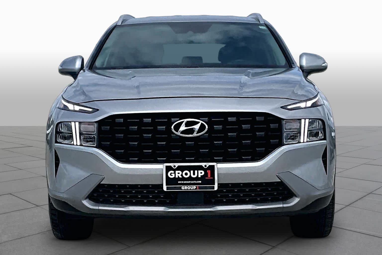 Used 2023 Shimmering Silver Hyundai SEL image 4