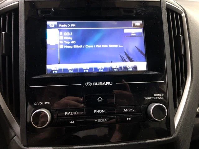 Used 2018 Venetian Red Pearl Subaru 2.0i Premium image 17