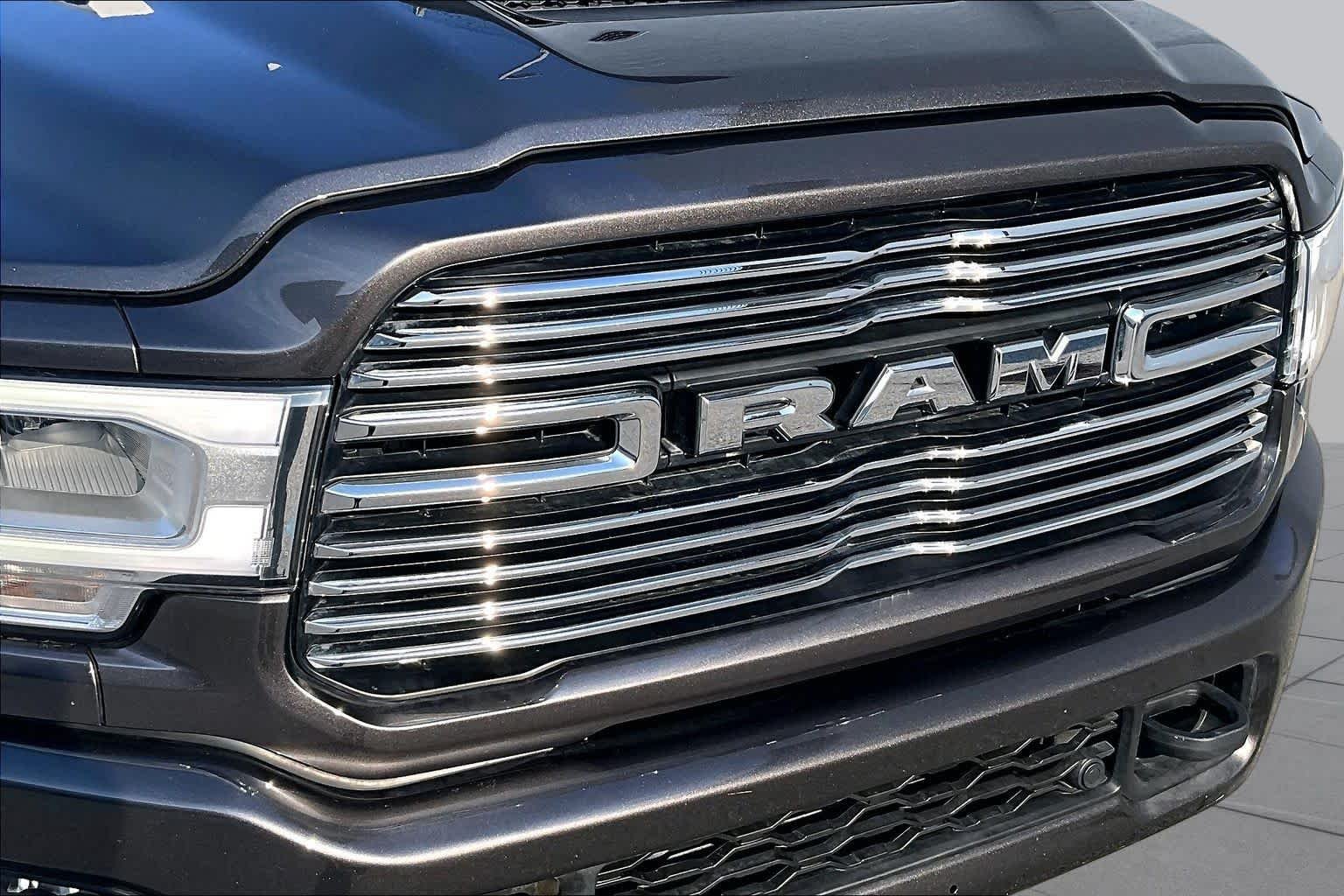 Used 2023 Granite Crystal Metallic Clearcoat Ram Laramie image 30