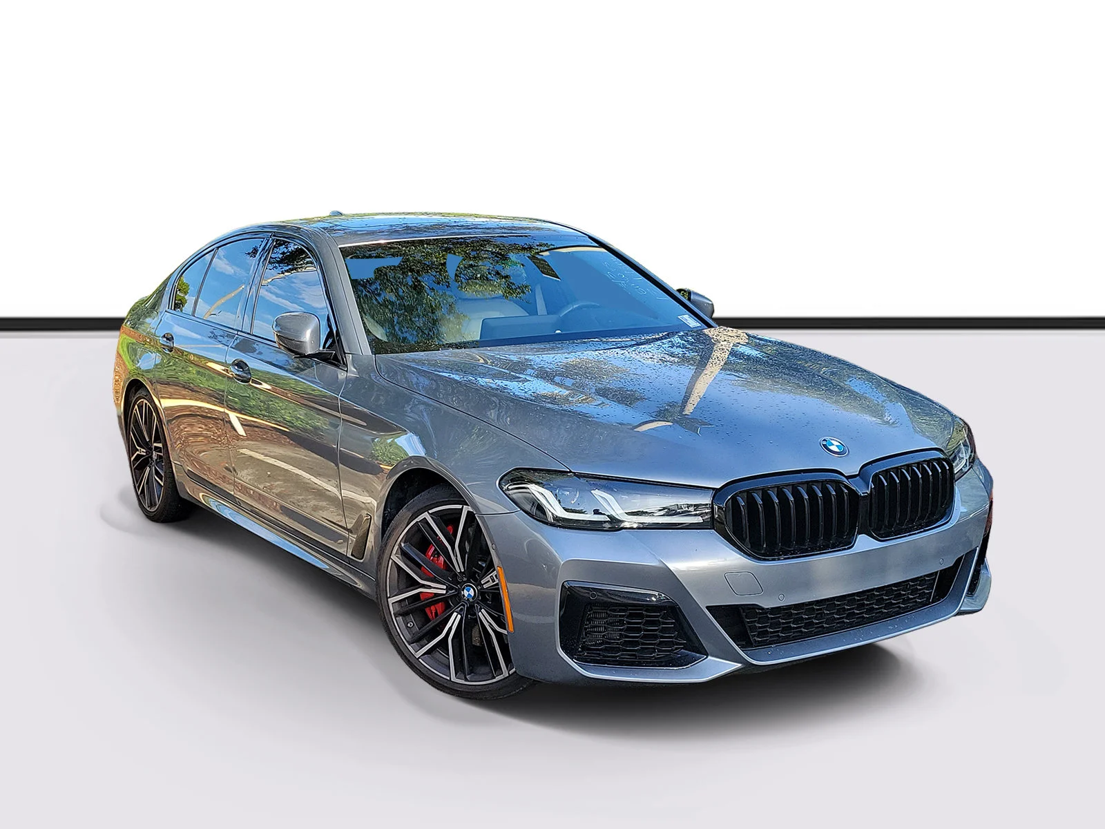 Used 2023 Skyscraper Gray Metallic BMW 540i image 1