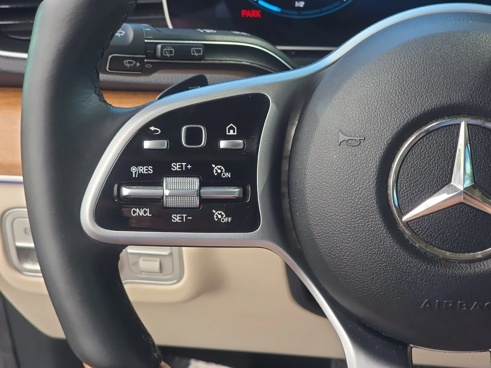 Used 2021  Mercedes-Benz GLE 350 image 23