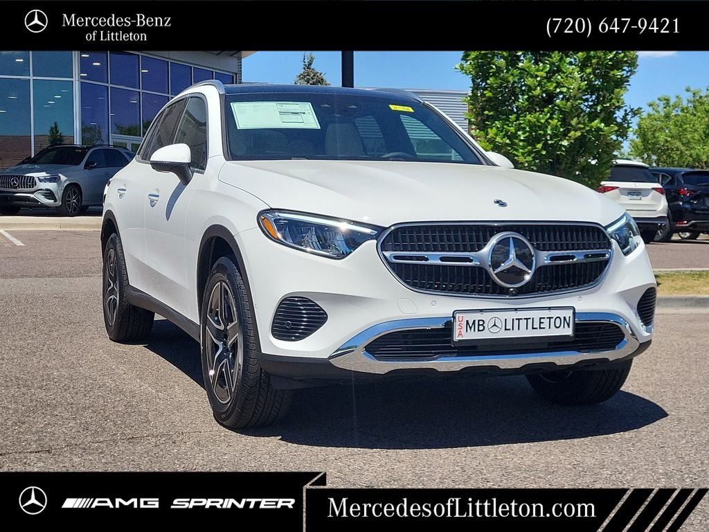 New 2026 Polar White Mercedes-Benz GLC 300 image 3