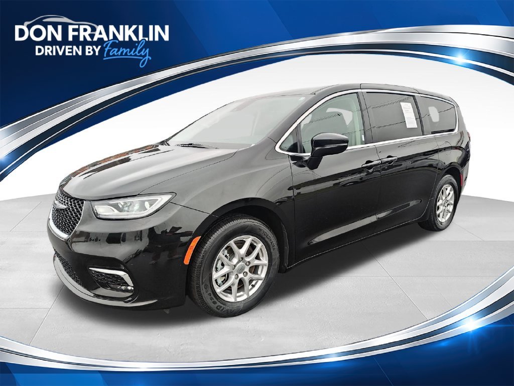 Used 2024 Black Chrysler Touring L image 1