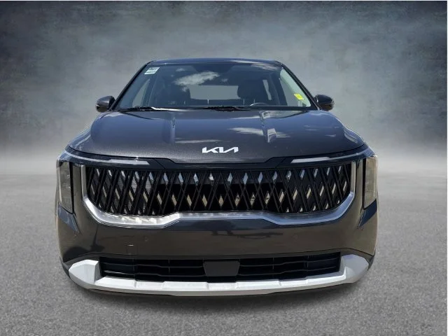 Used 2025 Gray Kia LXS image 5