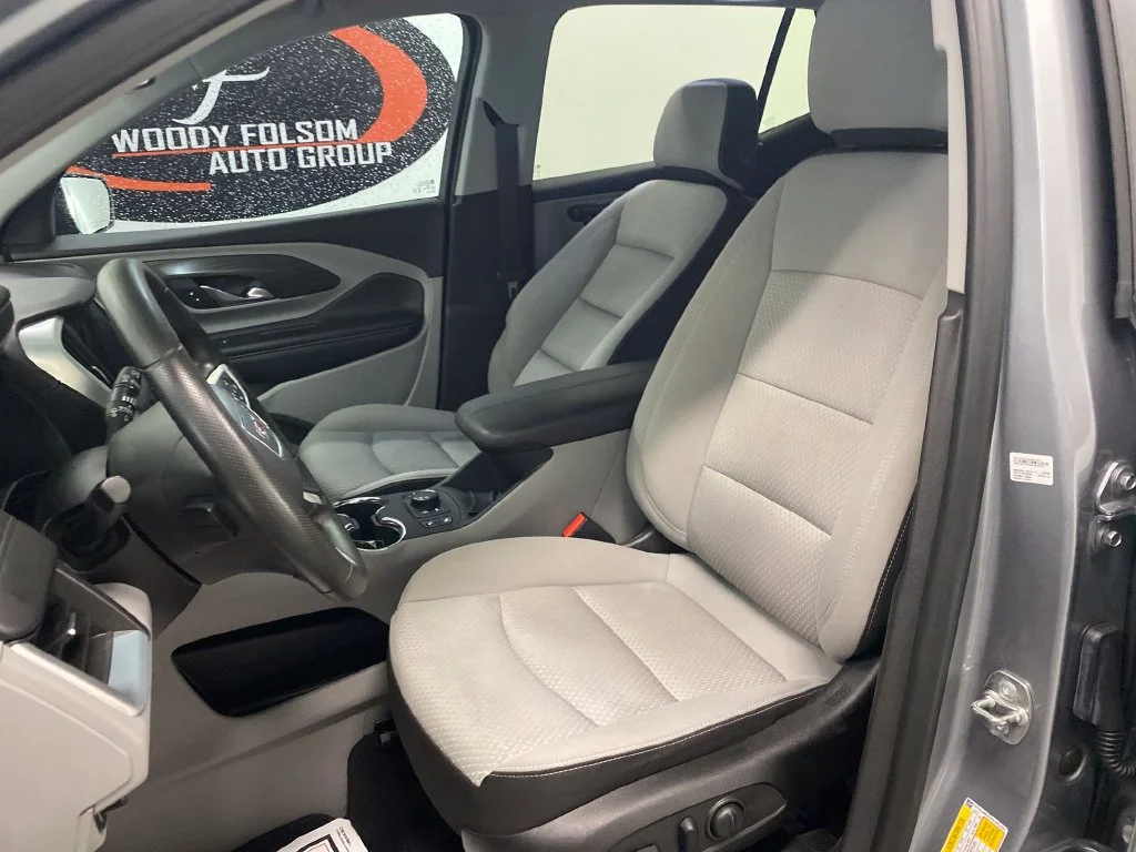 Used 2024 Sterling Metallic GMC SLE image 15