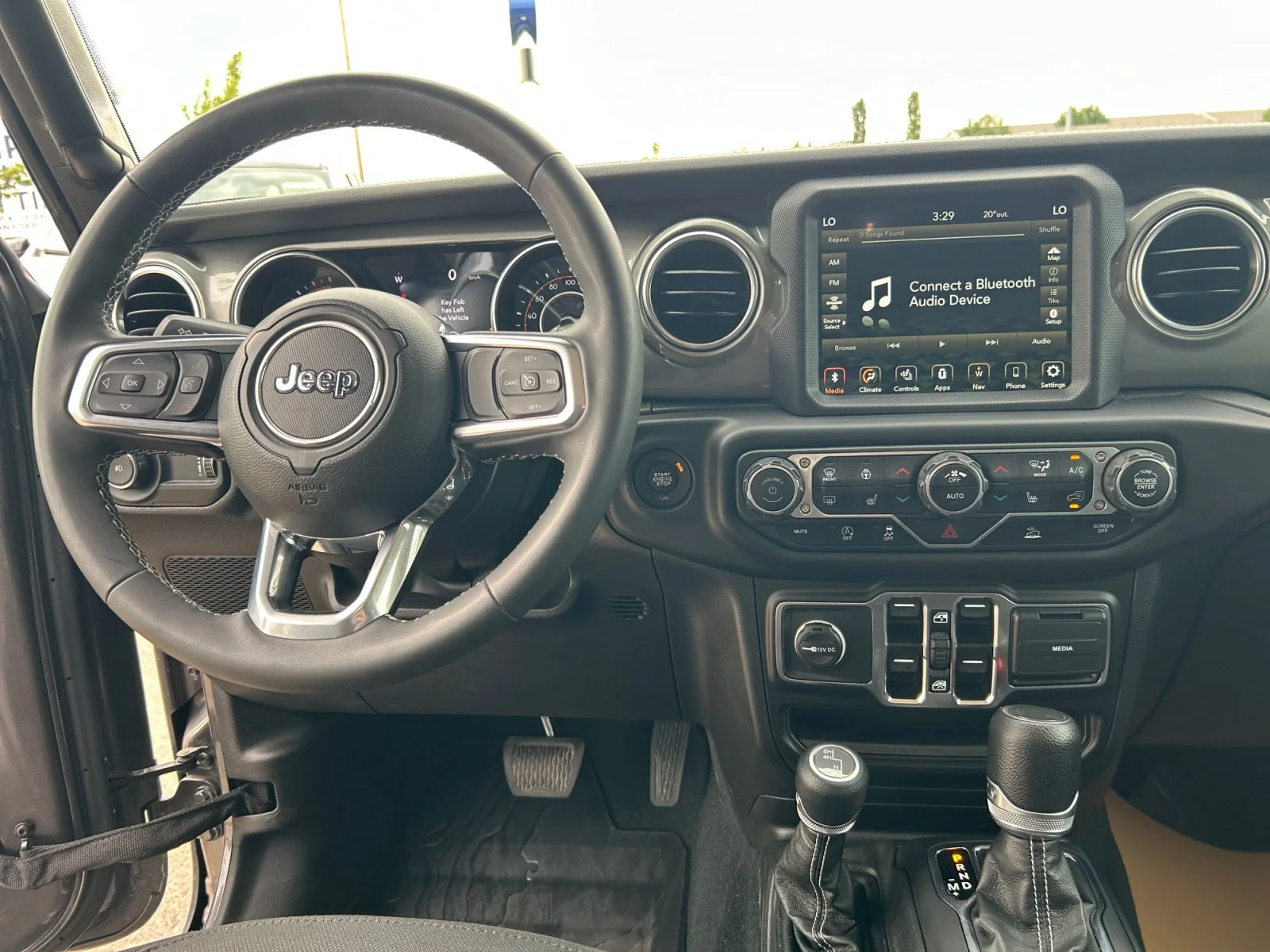 Used 2023 Granite Crystal Metallic Jeep SAHARA image 19