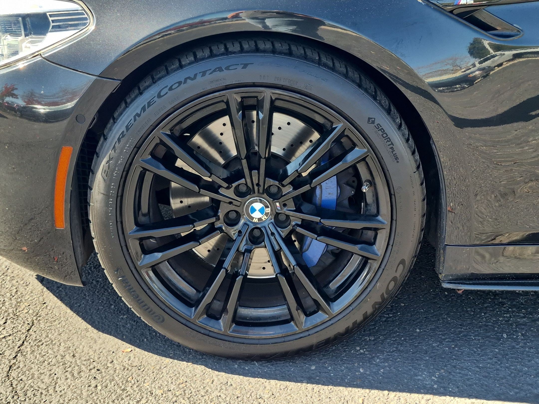 Used 2019 Black Sapphire Metallic BMW Competition image 12