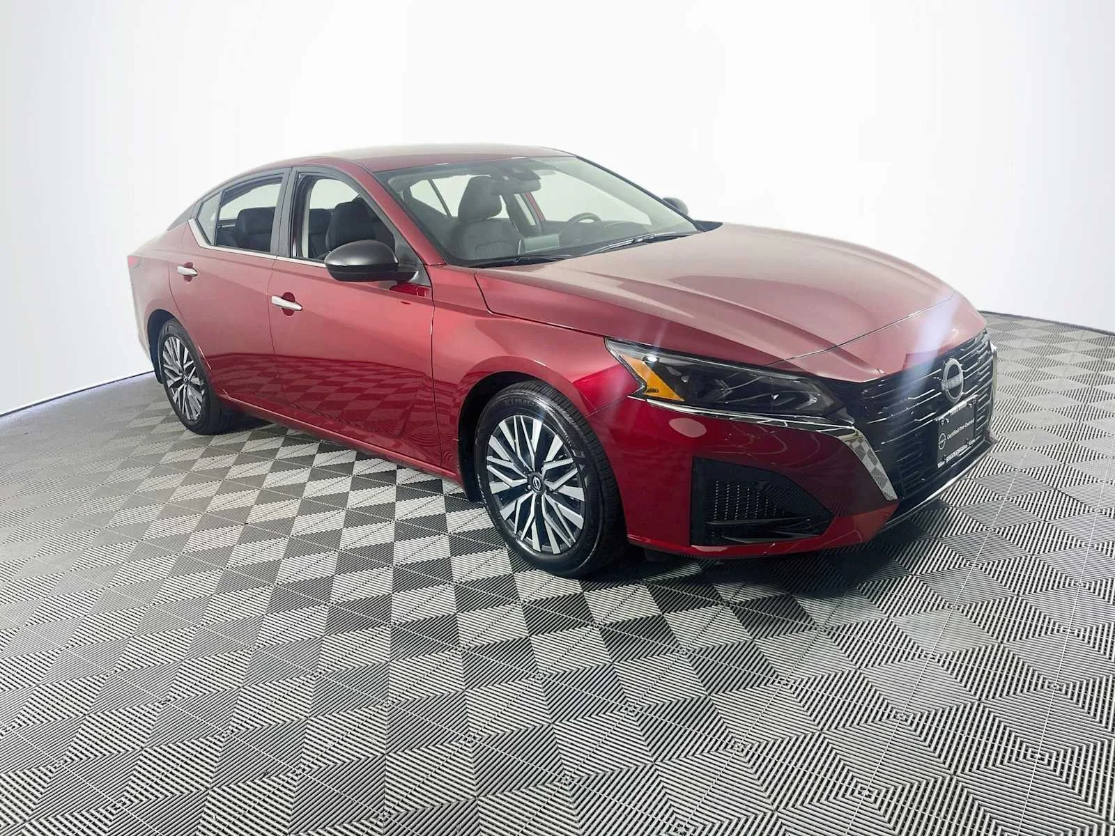 Certified Used 2025 Scarlet Ember Nissan SV image 3