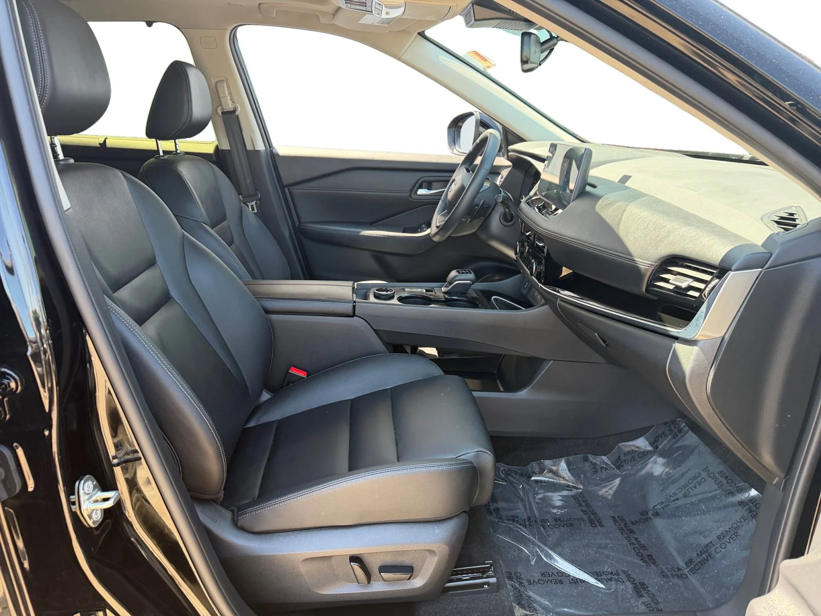 Certified Used 2025 Super Black Nissan SL image 31