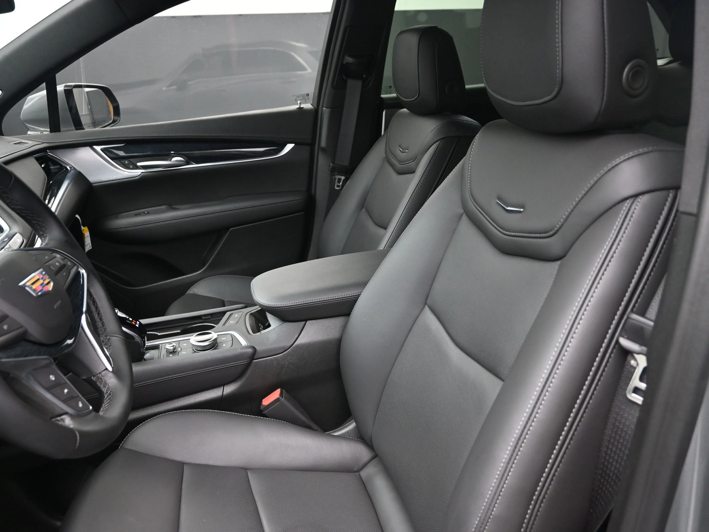 2025 Cadillac XT5 Premium Luxury - Photo 8