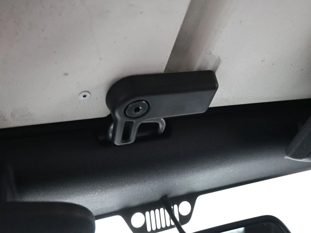 Used 2016 Billet Silver Metallic Clearcoat Jeep Unlimited Sport image 24