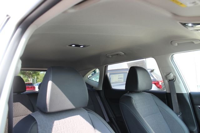 Used 2024 White Kia S image 34
