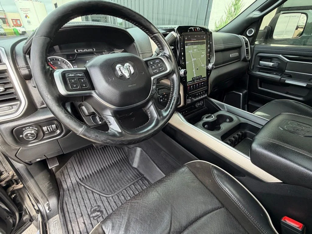 Used 2019 Black Ram Laramie image 5