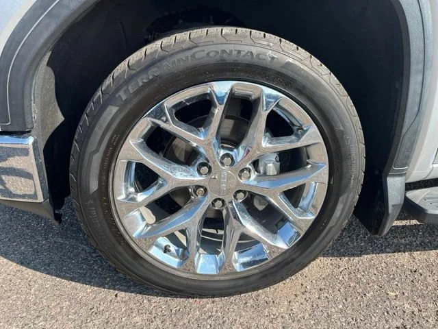 Used 2019 QUICKSILVER METALLIC GMC SLT image 11