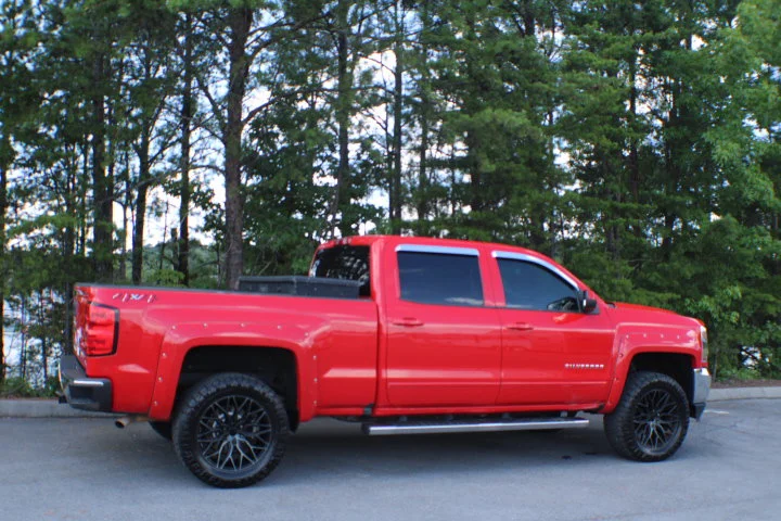 Used 2018 RED HOT Chevrolet LT image 2