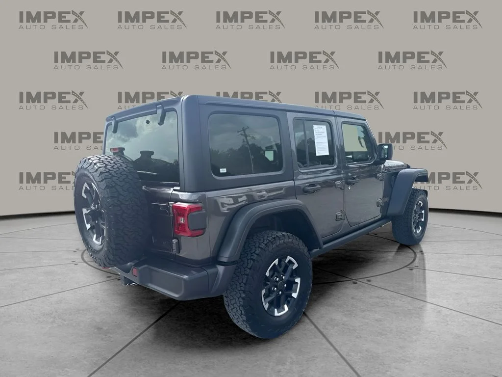 Used 2025 Gray Jeep Rubicon image 4