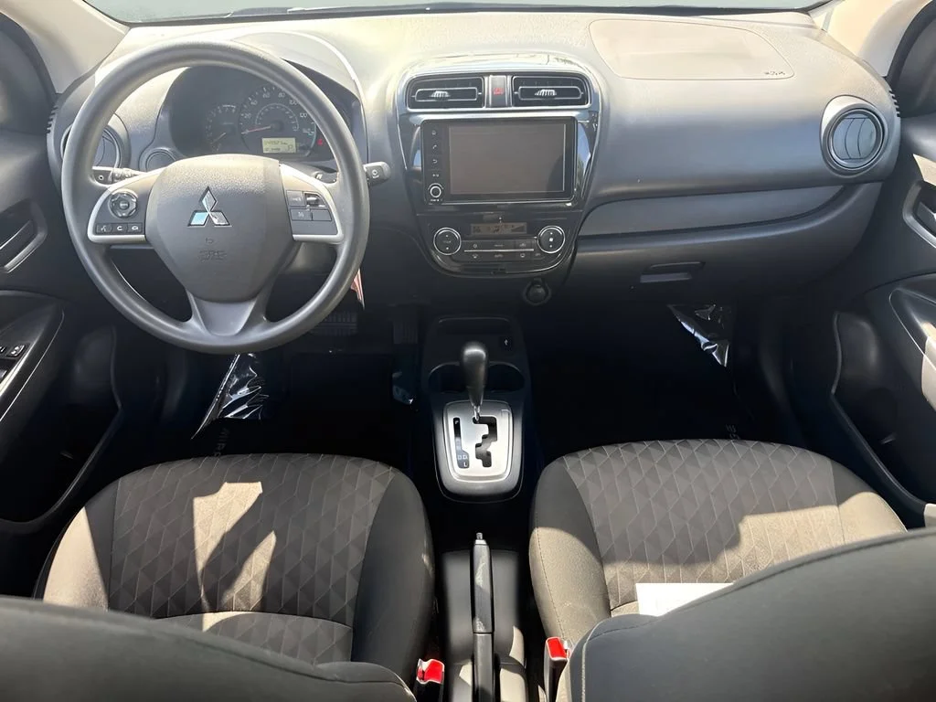 Used 2024  Mitsubishi ES image 12