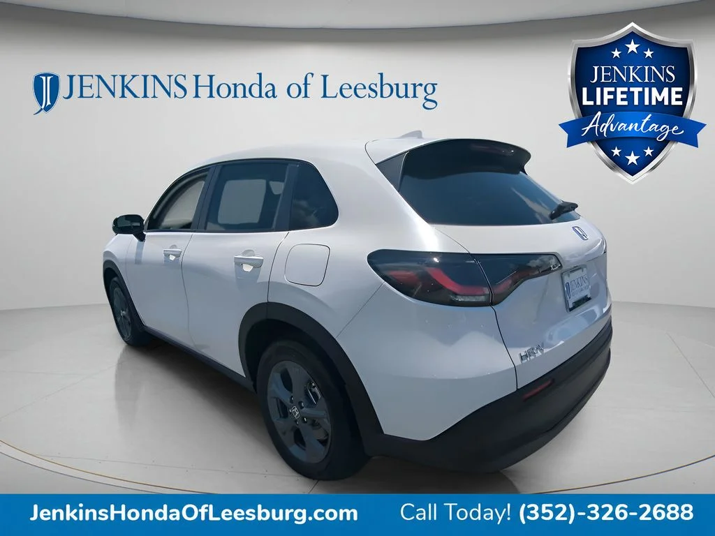 New 2027 Platinum White Pearl Honda LX image 5