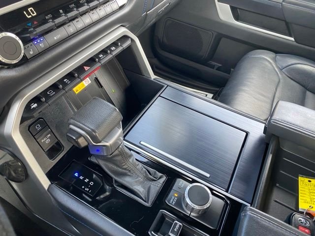 Used 2022 Black Toyota Platinum image 23