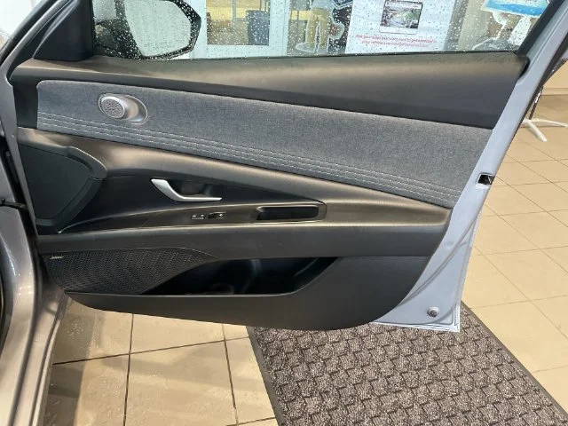 2024 Hyundai Elantra Limited - Photo 40