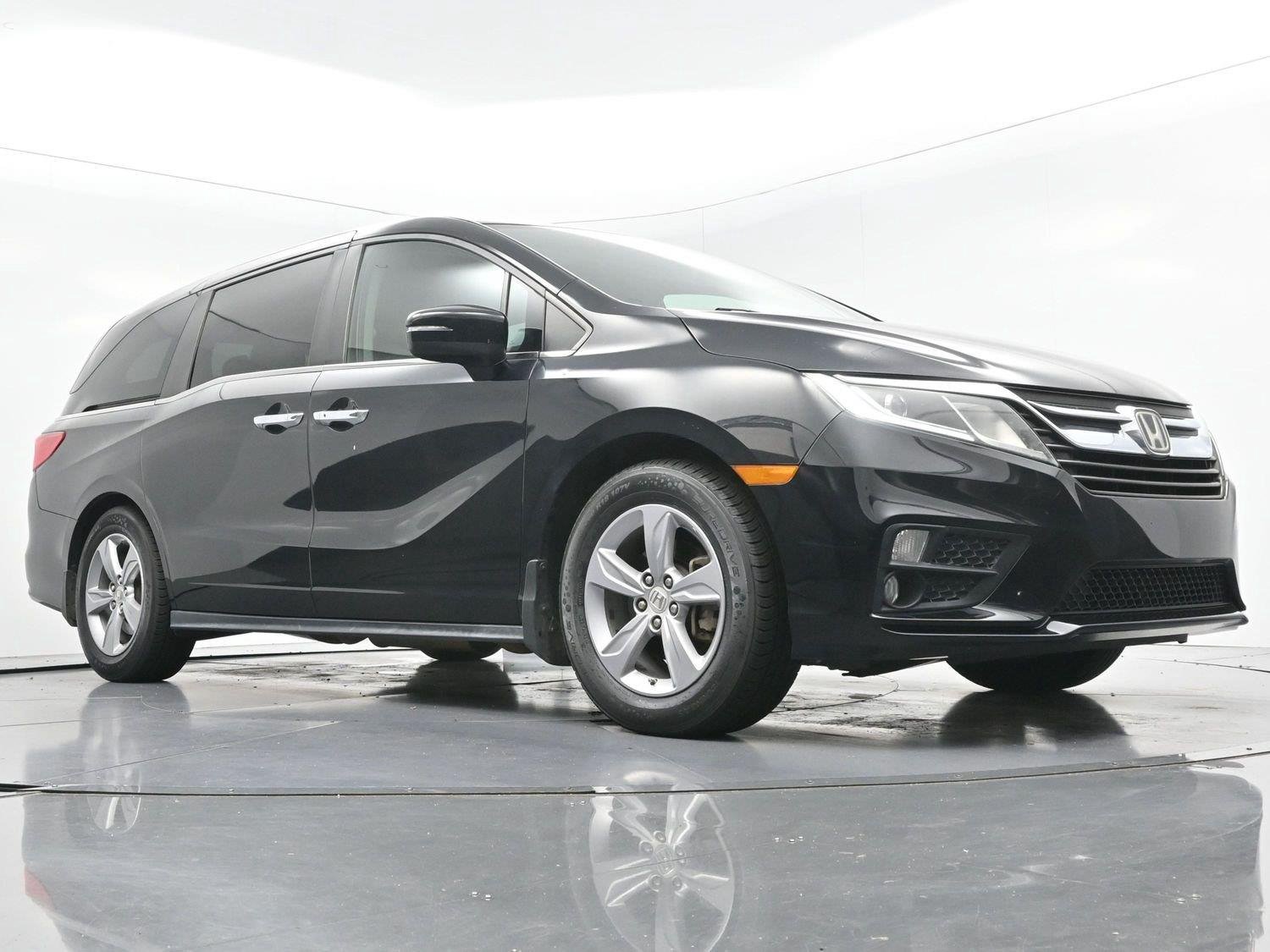Used 2018 Crystal Black Pearl Honda EX-L image 43