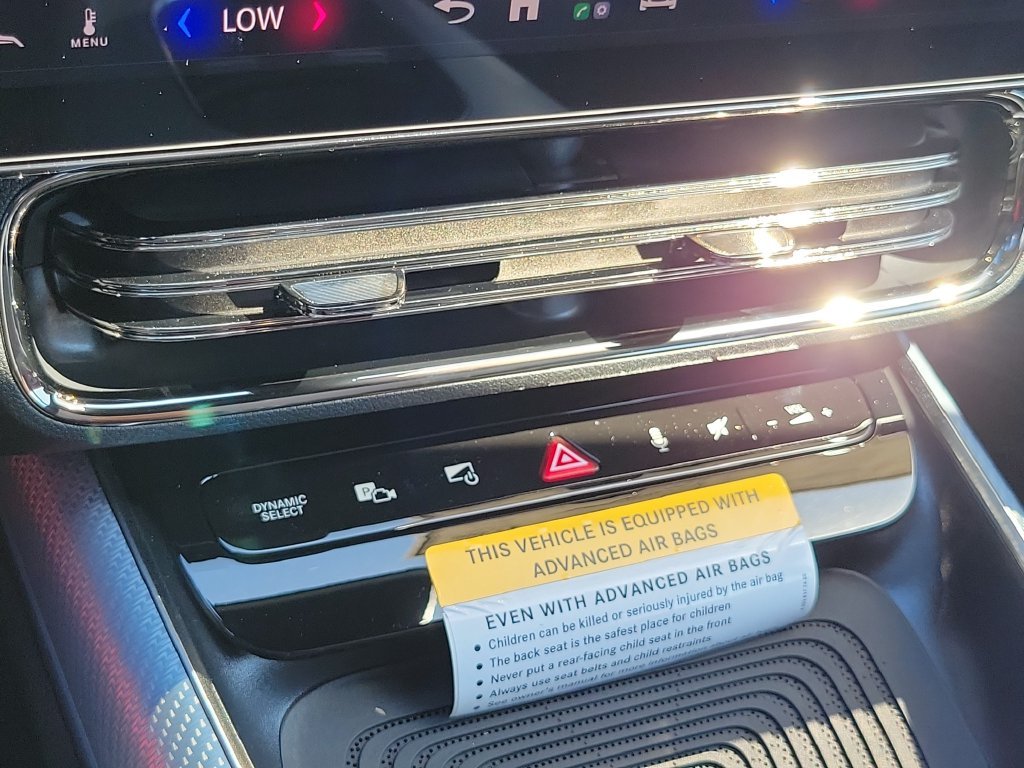 New 2027 MANUFAKTUR Alpine Grey Mercedes-Benz CLA 220 image 26