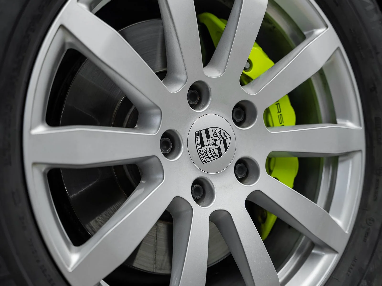 Used 2019 White Porsche Base image 22