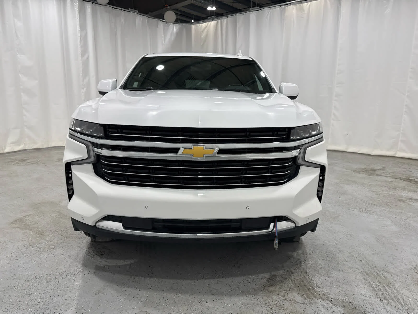 Used 2024 Summit White Chevrolet LT image 8