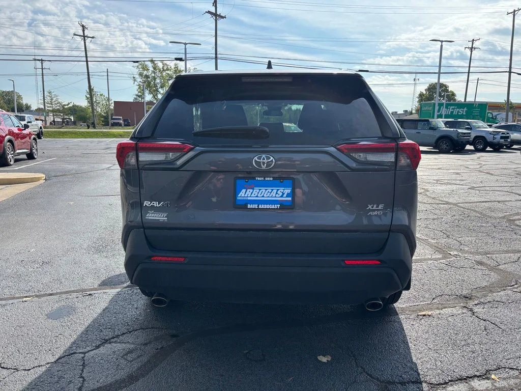 Used 2025 Gray Toyota XLE image 6