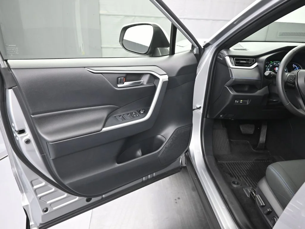 Used 2025 Silver Toyota SE image 13
