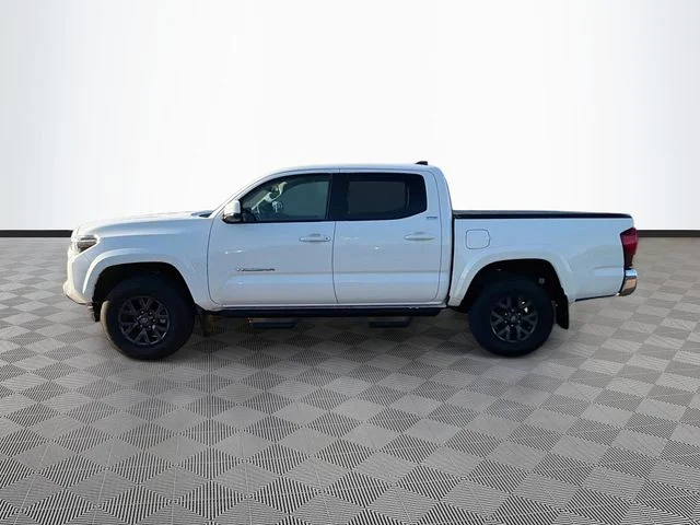Used 2023 White Toyota SR5 image 4