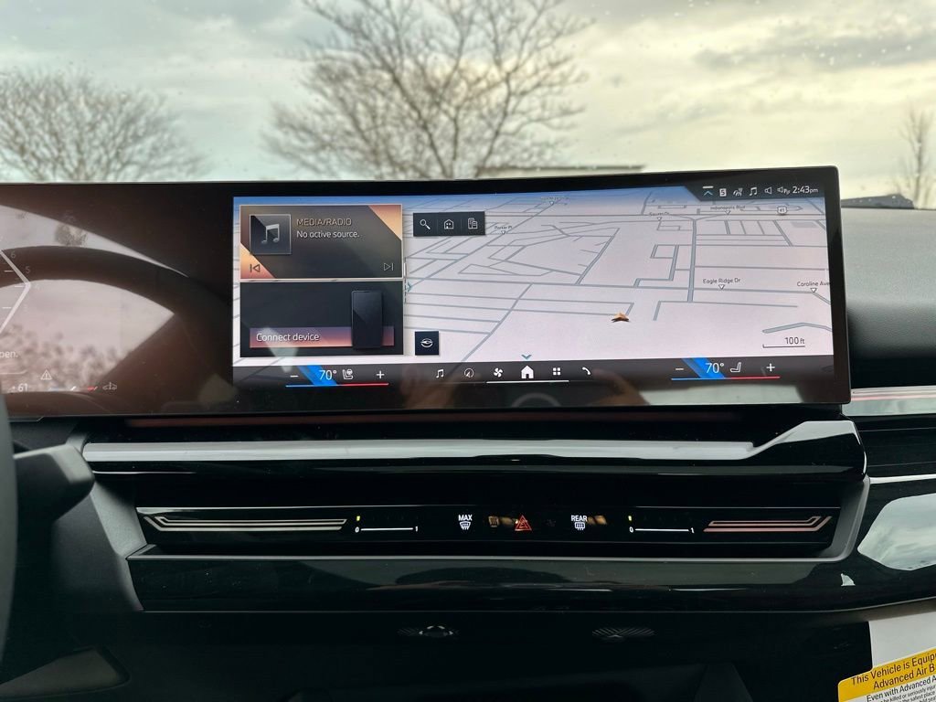 New 2026 Mineral White Metallic BMW 530i xDrive image 33