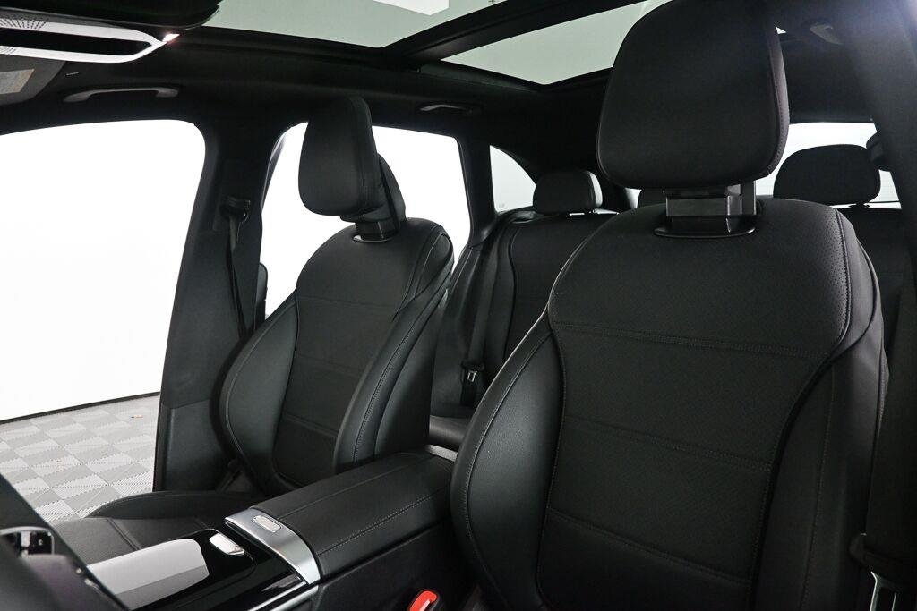 Certified Used 2025 Black Mercedes-Benz GLC 300 image 5