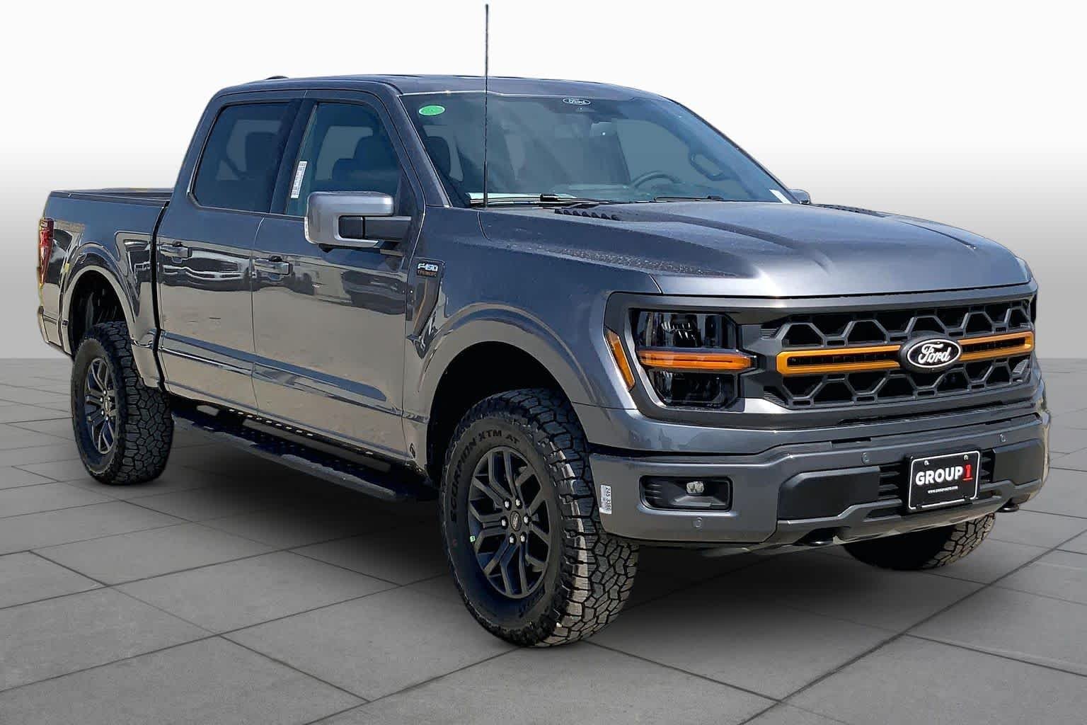 New 2026 Carbonized Gray Metallic Ford Tremor® image 2