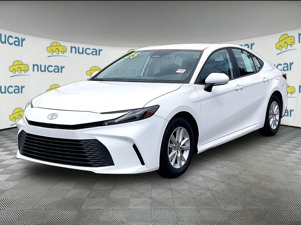 Used 2025 Ice Toyota LE image 3