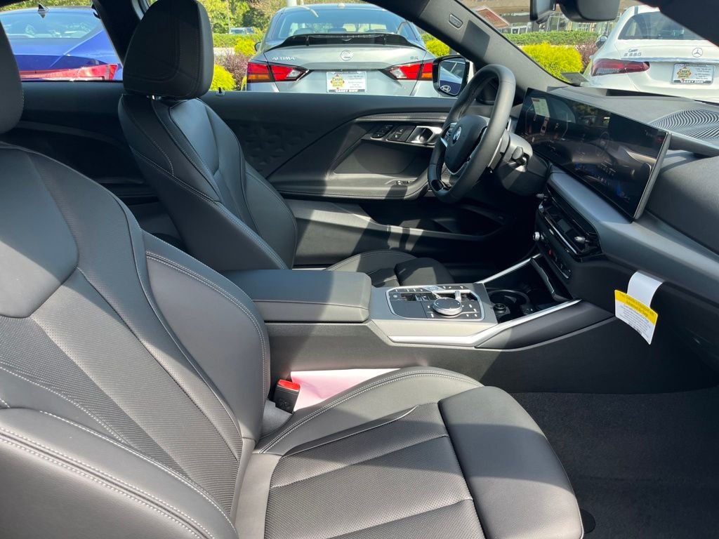 2025 BMW 2 Series 230i - Photo 29