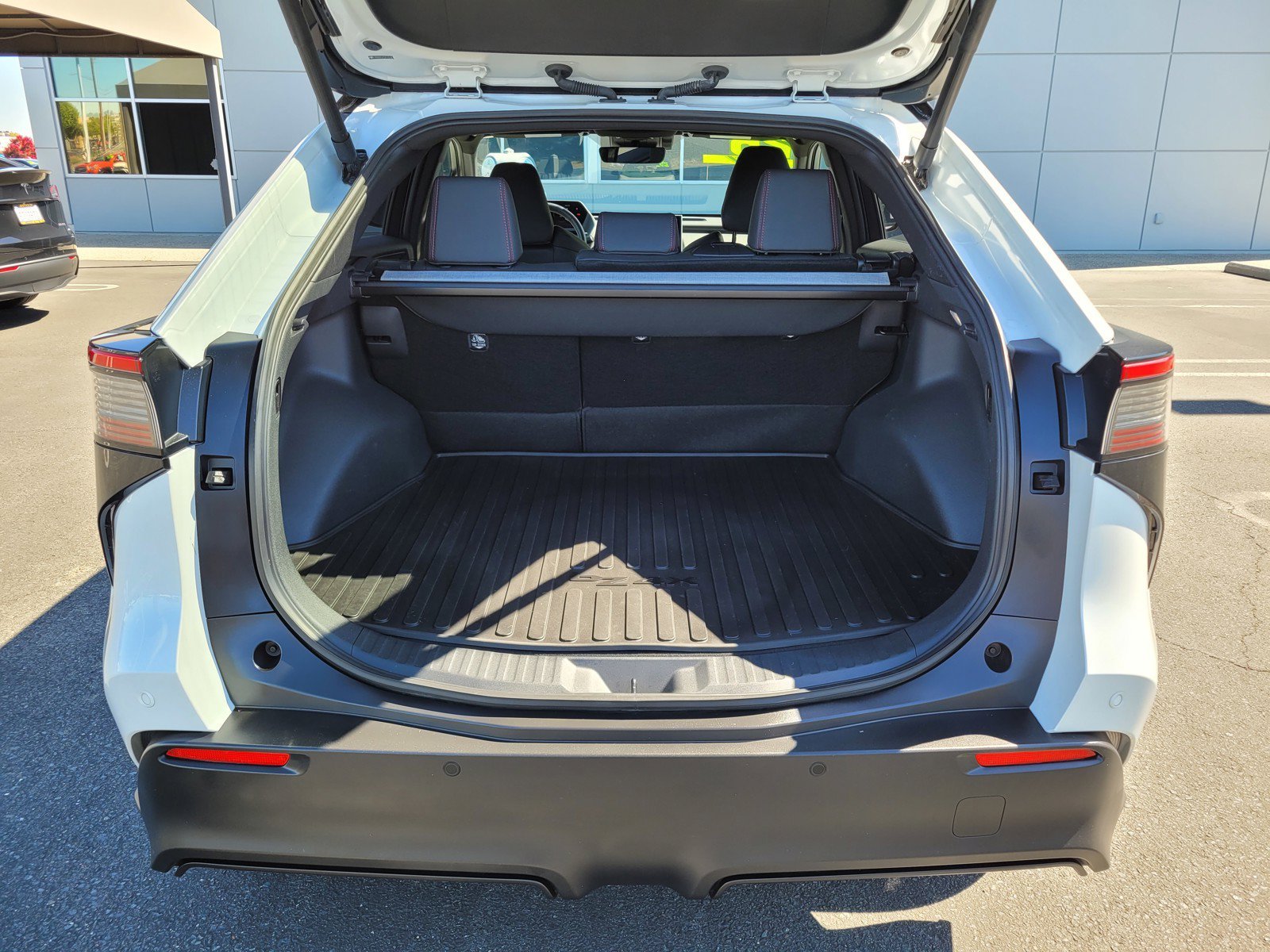 Used 2025  Toyota  image 10