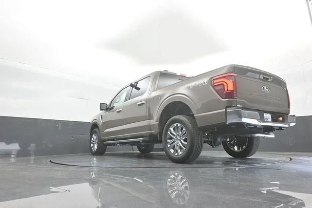 New 2026 Marsh Gray Ford Lariat® image 38
