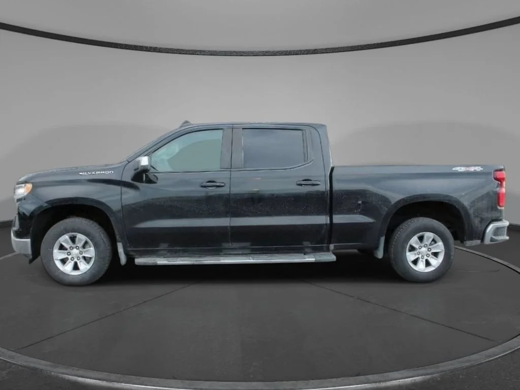 2023 Chevrolet Silverado 1500 LT - Photo 10