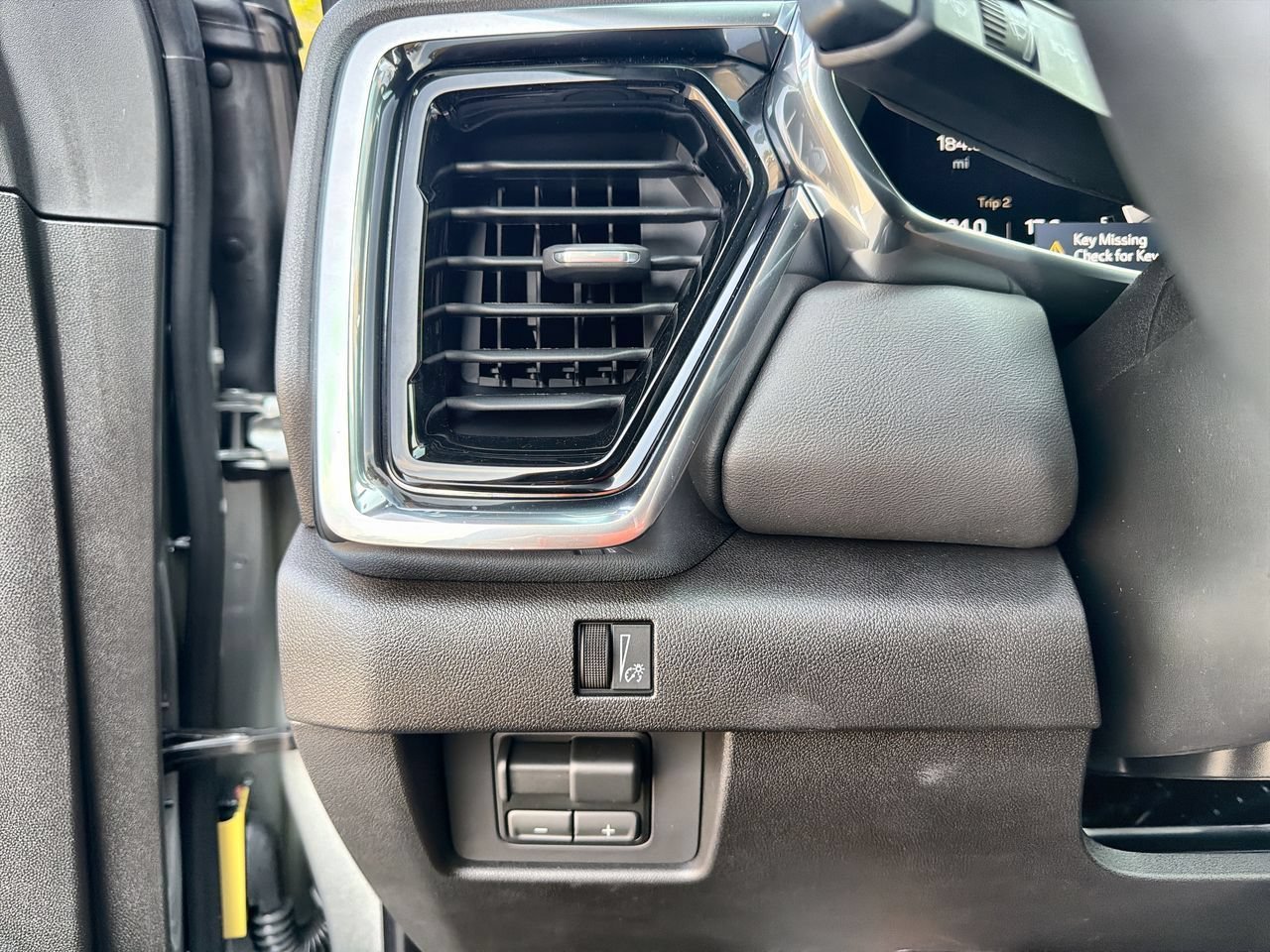 2026 GMC Canyon Elevation - Photo 15