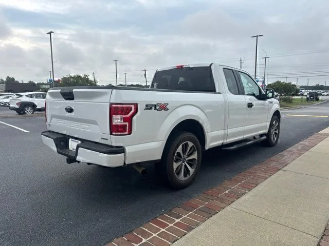 Used 2020 White Ford XL image 7