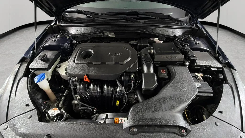 Used 2017 Blue Kia LX image 32