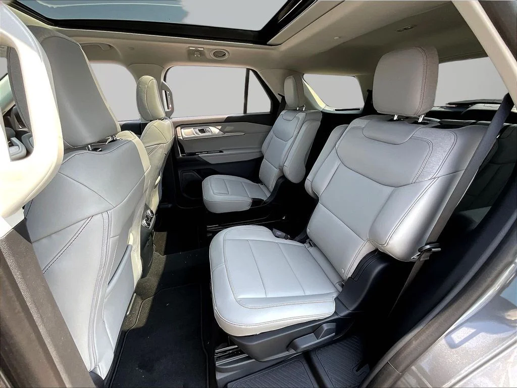 New 2026 Carbonized Gray Metallic Ford Active image 27
